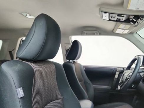 Used 2022 Toyota 4Runner TRD Off-Road image 21