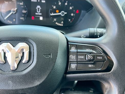 Used 2025 RAM ProMaster 2500 w/ Convenience Group FWD image 19