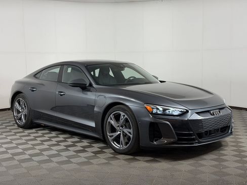 Used 2023 Audi e-tron GT Prestige w/ Prestige Package image 7