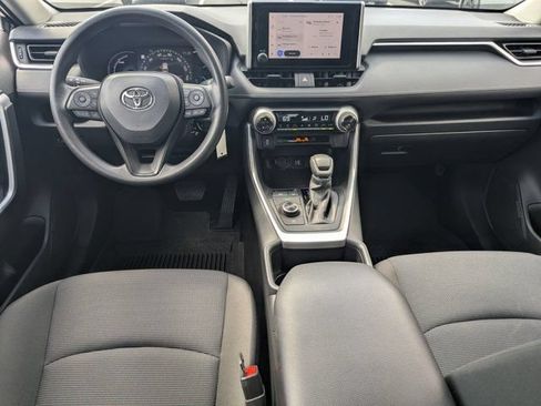 Used 2025 Toyota RAV4 LE AWD/4WD image 19