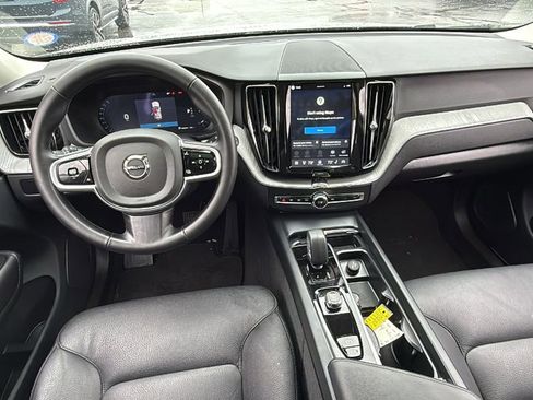 Certified 2025 Volvo XC60 B5 Plus image 7