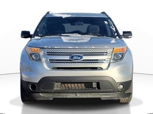 Used 2013 Ford Explorer XLT AWD/4WD image 2