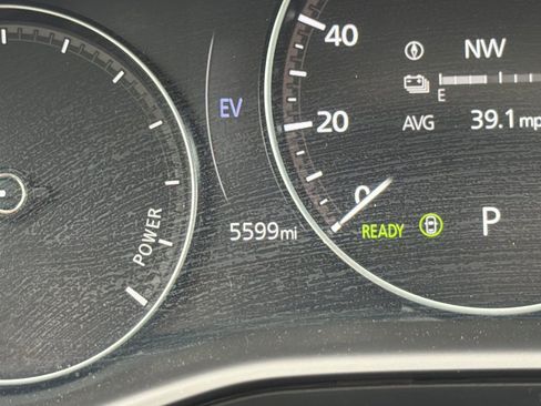 Used 2025 MAZDA CX-50 AWD 2.5 Hybrid w/ Premium Pkg image 24