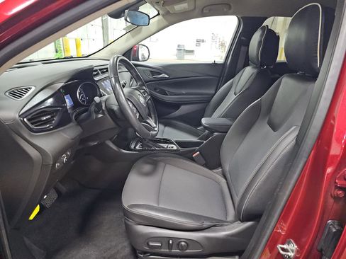 Used 2022 Buick Encore GX Preferred w/ Cold Weather Comfort Package FWD image 3
