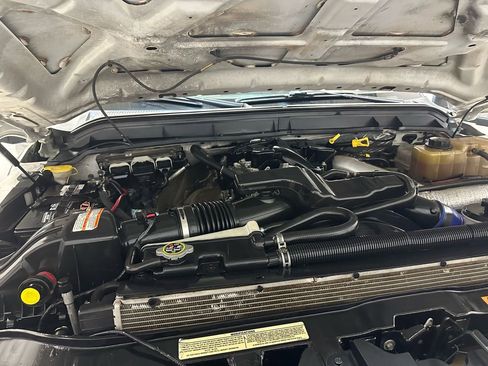 Used 2013 Ford F550 4x4 Crew Cab Super Duty w/ PWR Equipment Group image 24