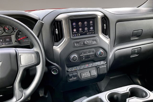 Used 2025 Chevrolet Silverado 1500 W/T w/ WT Value Package AWD/4WD image 10
