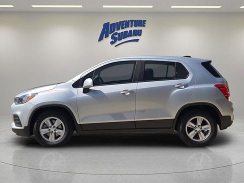 Used 2019 Chevrolet Trax LS FWD image 4