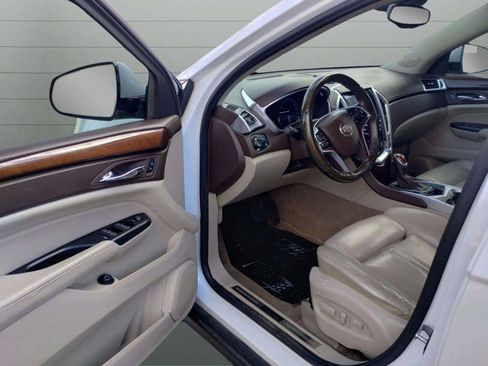 Used 2014 Cadillac SRX Luxury w/ Driver Awareness Package AWD/4WD image 16