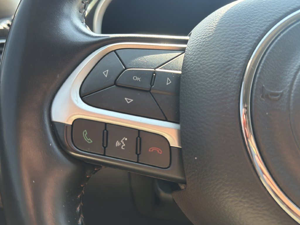 Used 2021 Jeep Compass Limited FWD image 18