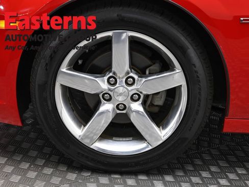 Used 2015 Chevrolet Camaro LT RWD image 28