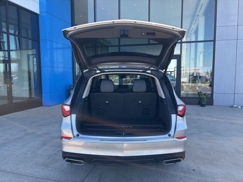 Used 2023 Acura MDX FWD w/ Technology Package image 13