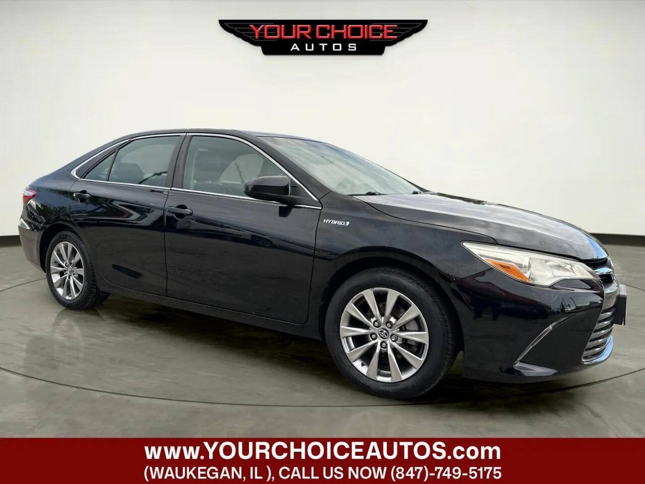 Used 2017 Toyota Camry XLE w/ Moonroof Package FWD image 7