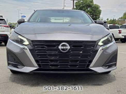 Used 2024 Nissan Altima 2.5 S FWD image 2