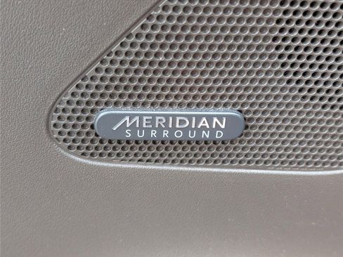 Used 2019 Jaguar F-PACE Prestige image 22