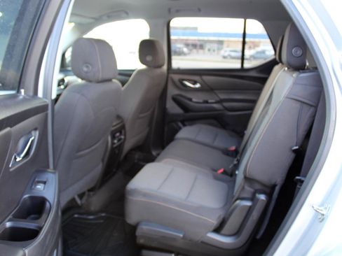 Used 2018 Chevrolet Traverse LS image 10
