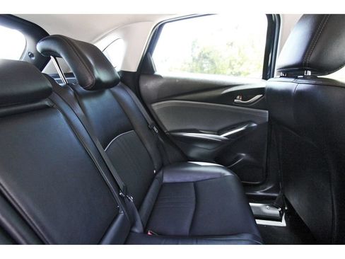 Used 2019 MAZDA CX-3 Touring FWD image 11