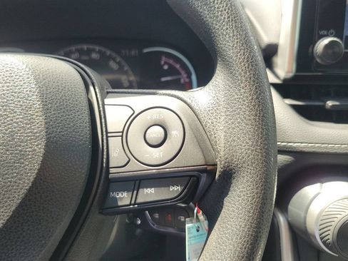 Used 2024 Toyota RAV4 LE FWD image 21