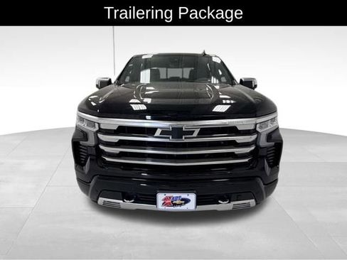 Certified 2024 Chevrolet Silverado 1500 High Country w/ High Country Premium Package AWD/4WD image 9