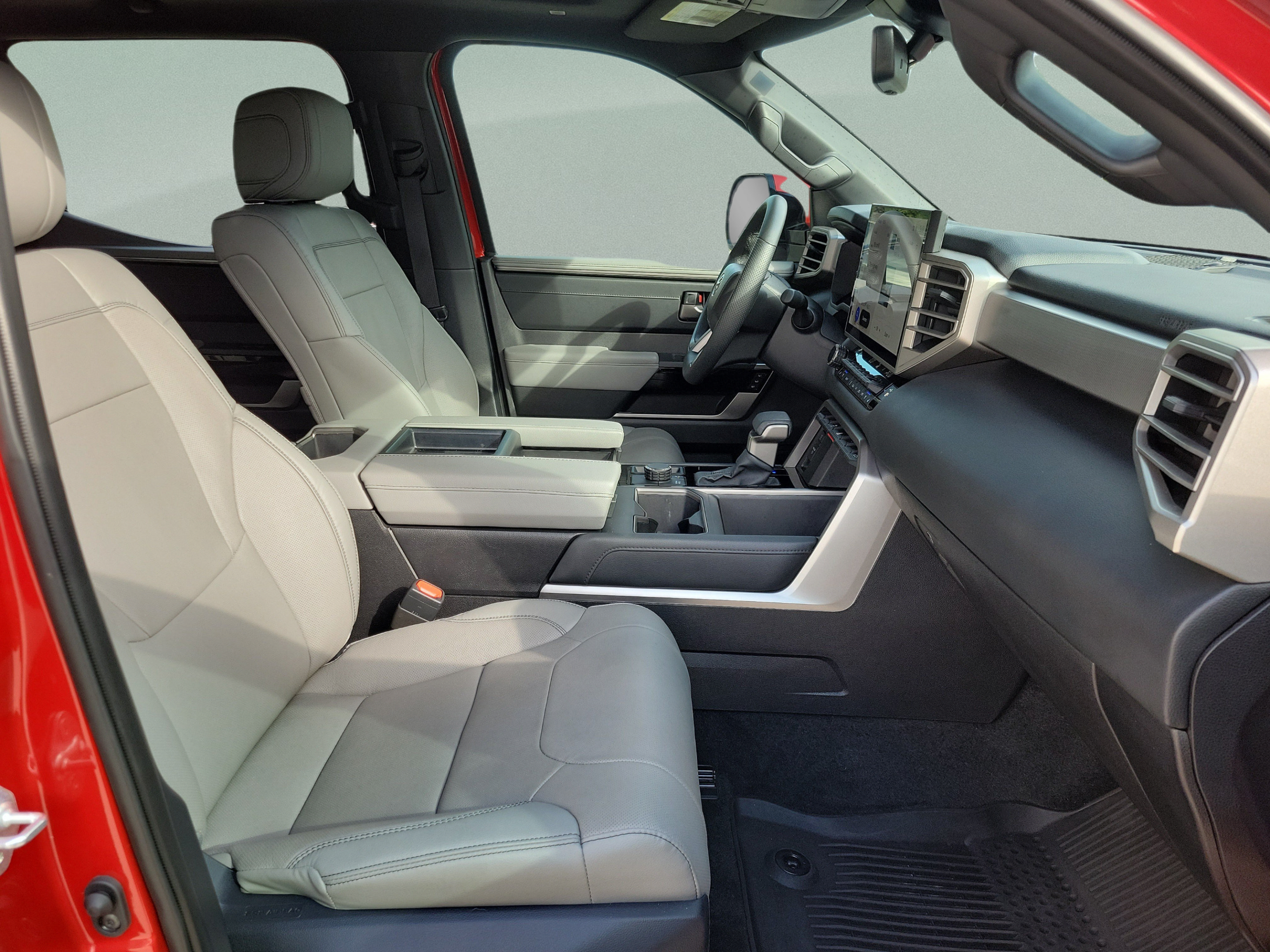 Certified 2026 Toyota Tundra Limited AWD/4WD image 30