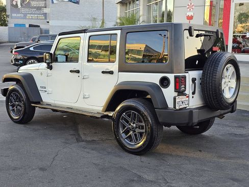 Used 2018 Jeep Wrangler Unlimited Sport S image 5