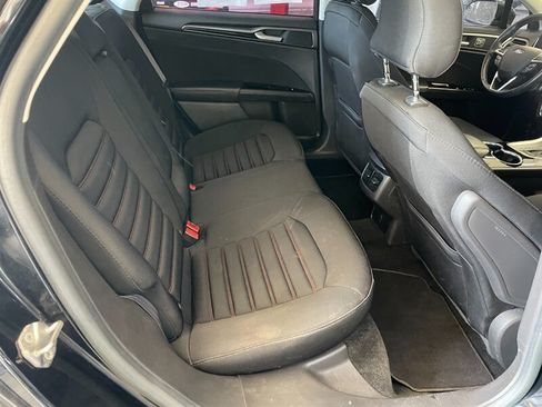 Used 2016 Ford Fusion SE w/ Equipment Group 201A AWD/4WD image 18