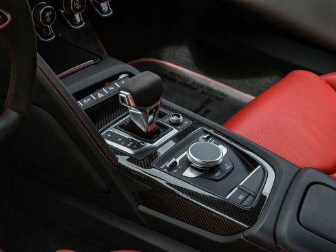 Used 2021 Audi R8 V10 RWD image 23