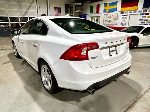 Used 2012 Volvo S60 T5 w/ Multimedia Pkg image 3