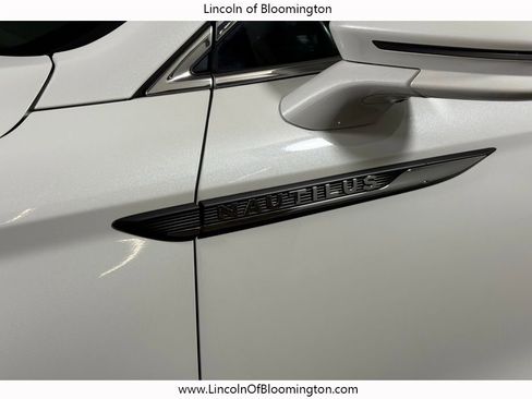 Certified 2022 Lincoln Nautilus Reserve w/ Equipment Group 201A image 17