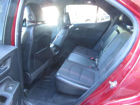 Used 2023 Chevrolet Equinox RS AWD/4WD image 19