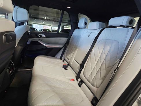 Used 2024 BMW X5 xDrive50e w/ Executive Package AWD/4WD image 33