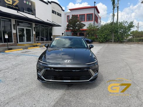 Used 2025 Hyundai Sonata SEL FWD image 2