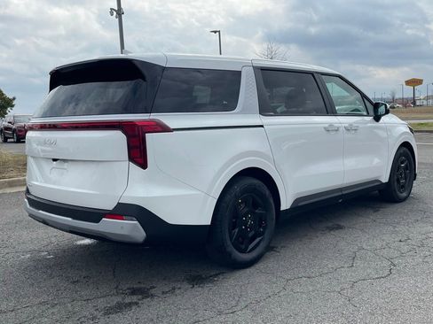New 2026 Kia Carnival LXS image 8