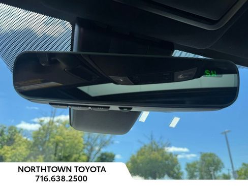 Used 2018 Toyota RAV4 SE w/ Power Extra Value Package AWD/4WD image 23