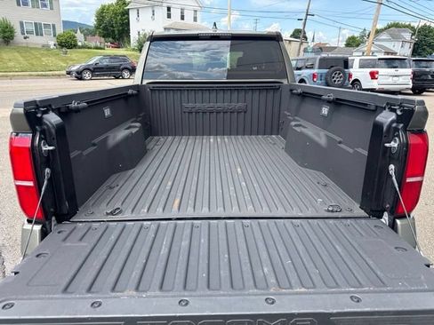 Used 2024 Toyota Tacoma TRD Sport AWD/4WD image 41