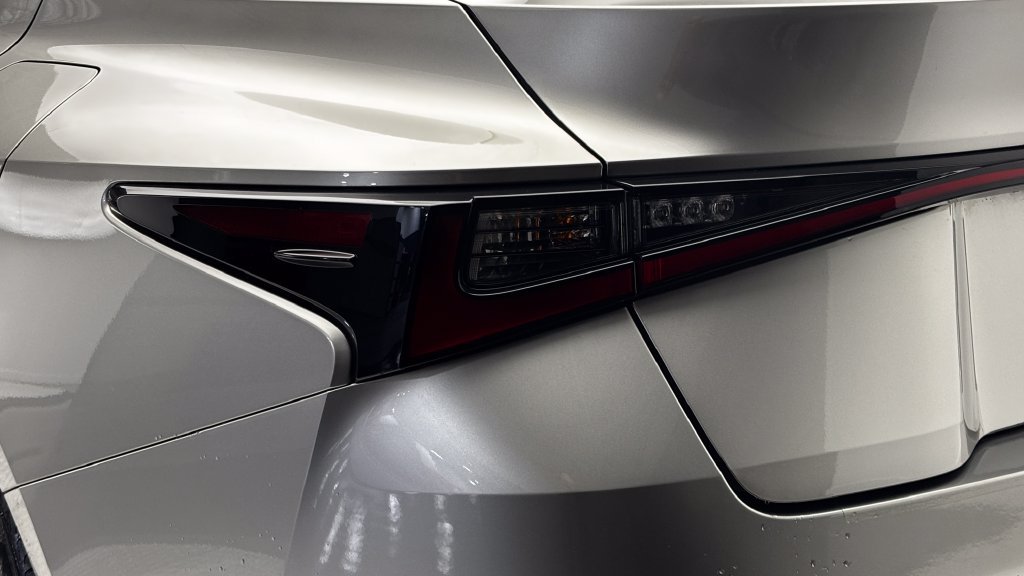 Used 2023 Lexus IS 300 AWD w/ Premium Package image 7