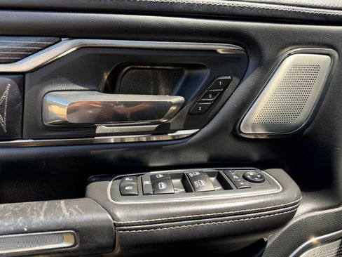 Used 2021 RAM 1500 Limited AWD/4WD image 12