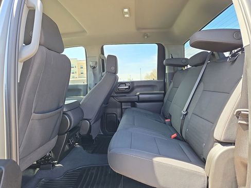 Used 2025 Chevrolet Silverado 2500 Custom w/ Custom Convenience Package image 16