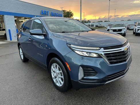 Used 2024 Chevrolet Equinox LT AWD/4WD image 11
