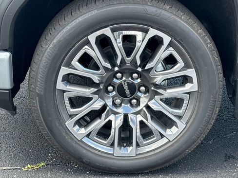 New 2026 GMC Sierra 1500 Denali Ultimate AWD/4WD image 12