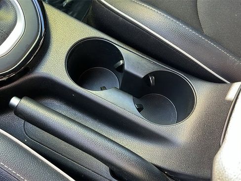 Used 2023 Kia Forte GT-Line image 13