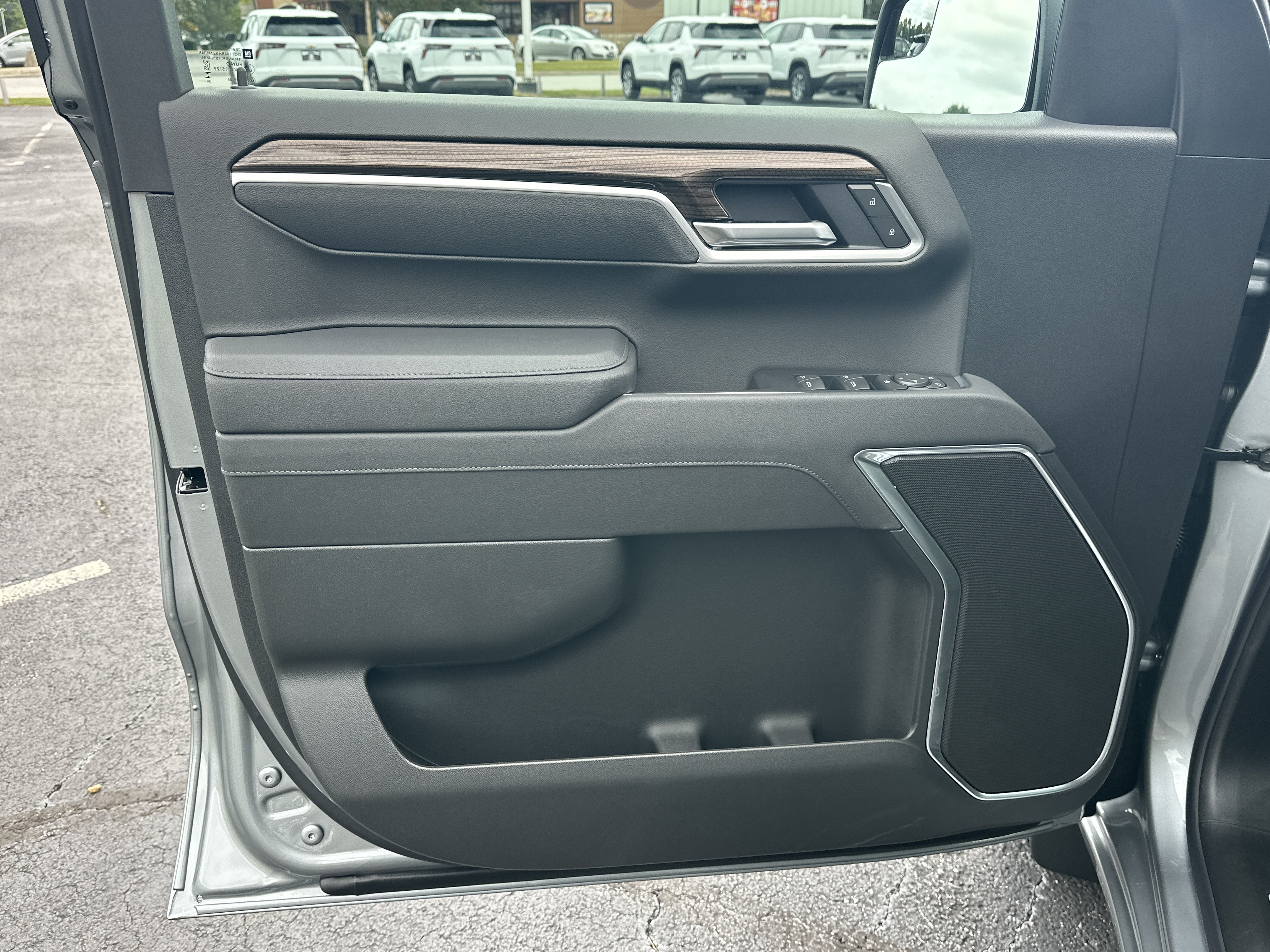 New 2026 Chevrolet Silverado 1500 RST AWD/4WD image 12