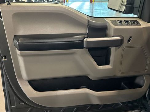 Used 2020 Ford F150 XLT w/ Equipment Group 302A Luxury AWD/4WD image 12