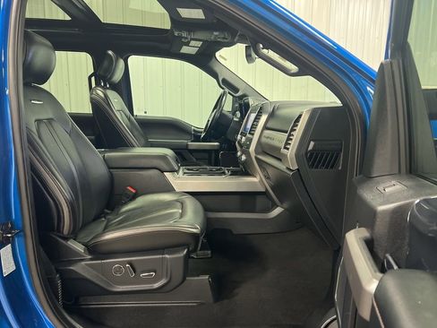 Used 2020 Ford F350 Platinum w/ Tremor Off-Road Package image 8