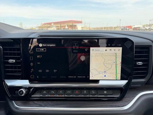 New 2026 GMC Sierra 1500 SLT image 14