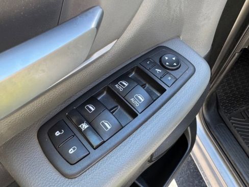 Used 2022 RAM 1500 Big Horn image 40