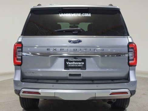 Used 2024 Ford Expedition Limited AWD/4WD image 9