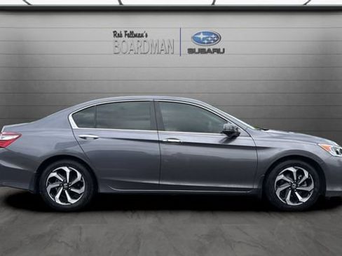 Used 2016 Honda Accord EX image 3