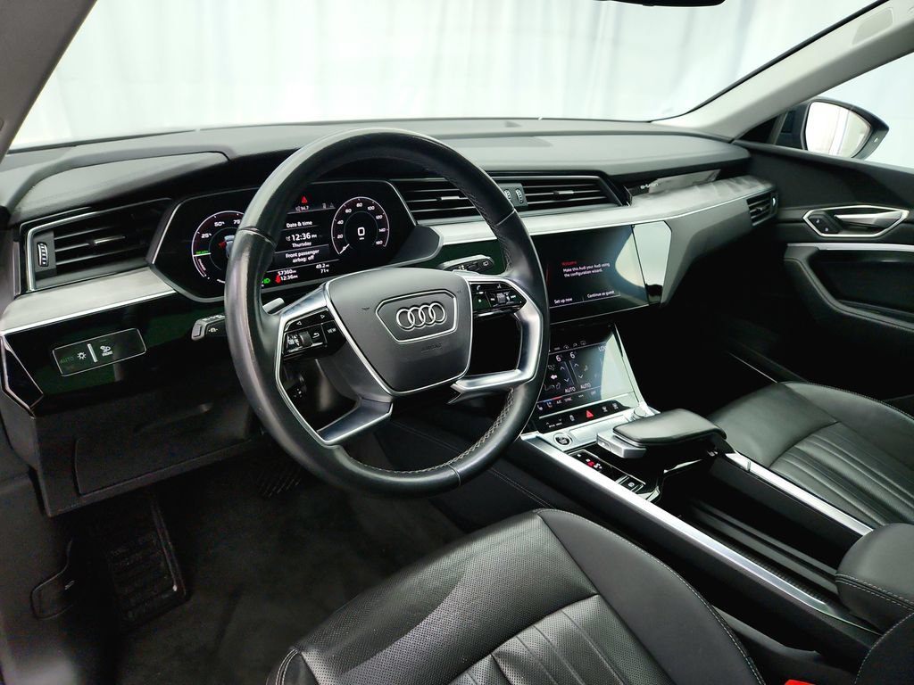 Used 2024 Audi Q8 e-tron Premium Plus w/ Premium Plus Package AWD/4WD image 10