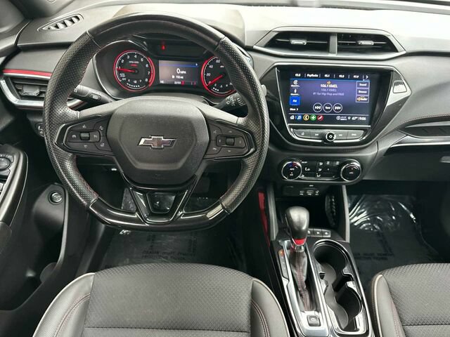 Used 2023 Chevrolet TrailBlazer RS w/ Sun and Liftgate Package FWD image 16