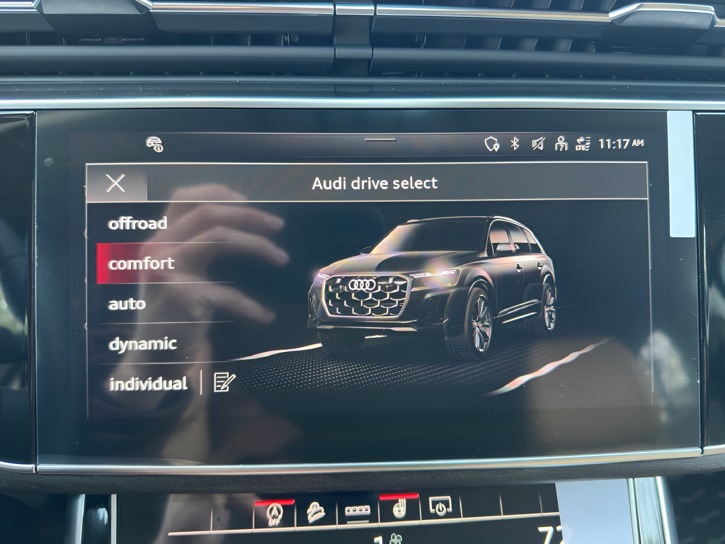 Used 2026 Audi Q7 2.0T Premium w/ Convenience Plus Package AWD/4WD image 25